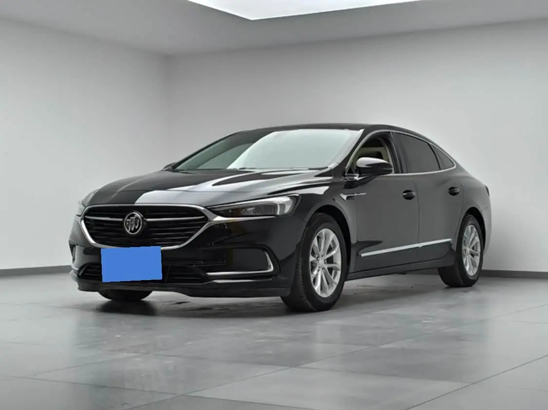 Buick LaCrosse 2022 — Фото 1/12