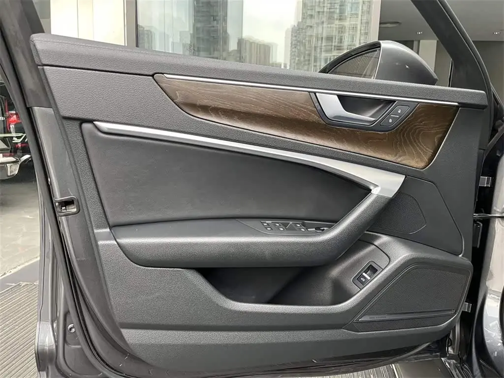 Audi A6L 2020 — ფოტო 14/14
