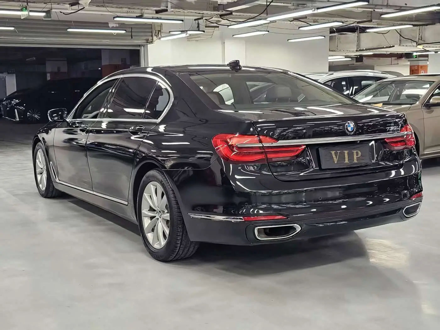 BMW 7 Series 2017 — Şəkil 4/19
