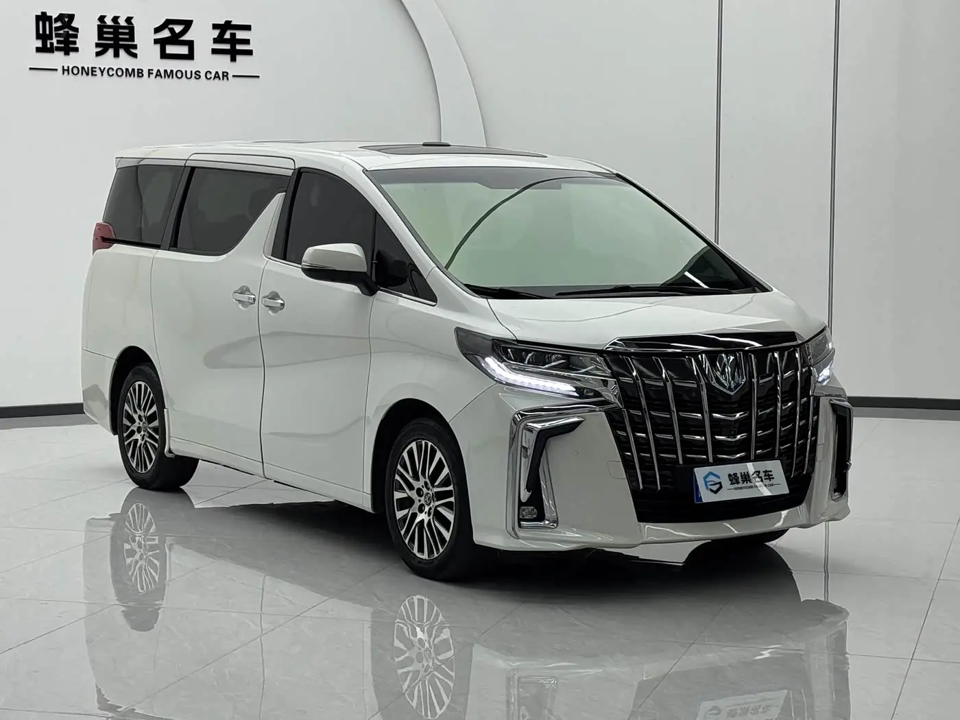 Toyota Alphard 2016 — Фото 3/16