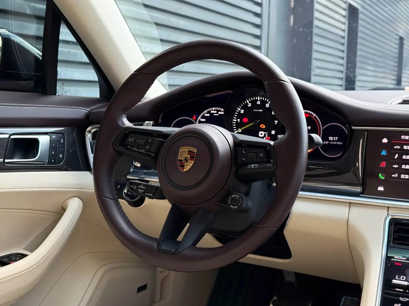 Porsche Panamera New Energy 2023 — Фото 10/20