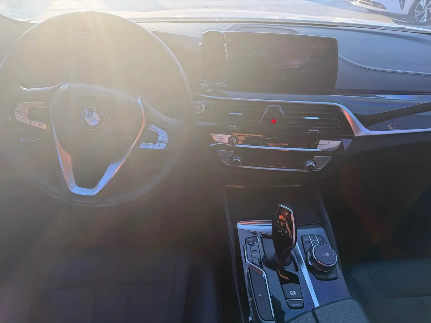 BMW 5 Series 2018 — Фото 7/12