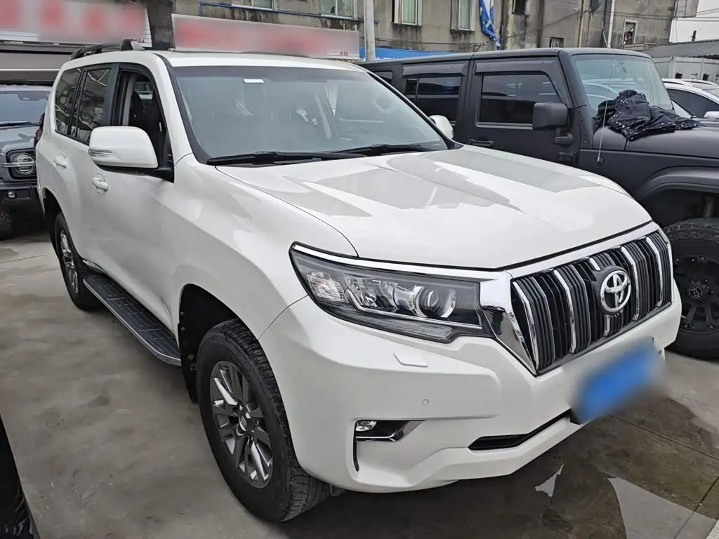 Toyota Prado 2018 — Фото 4/20