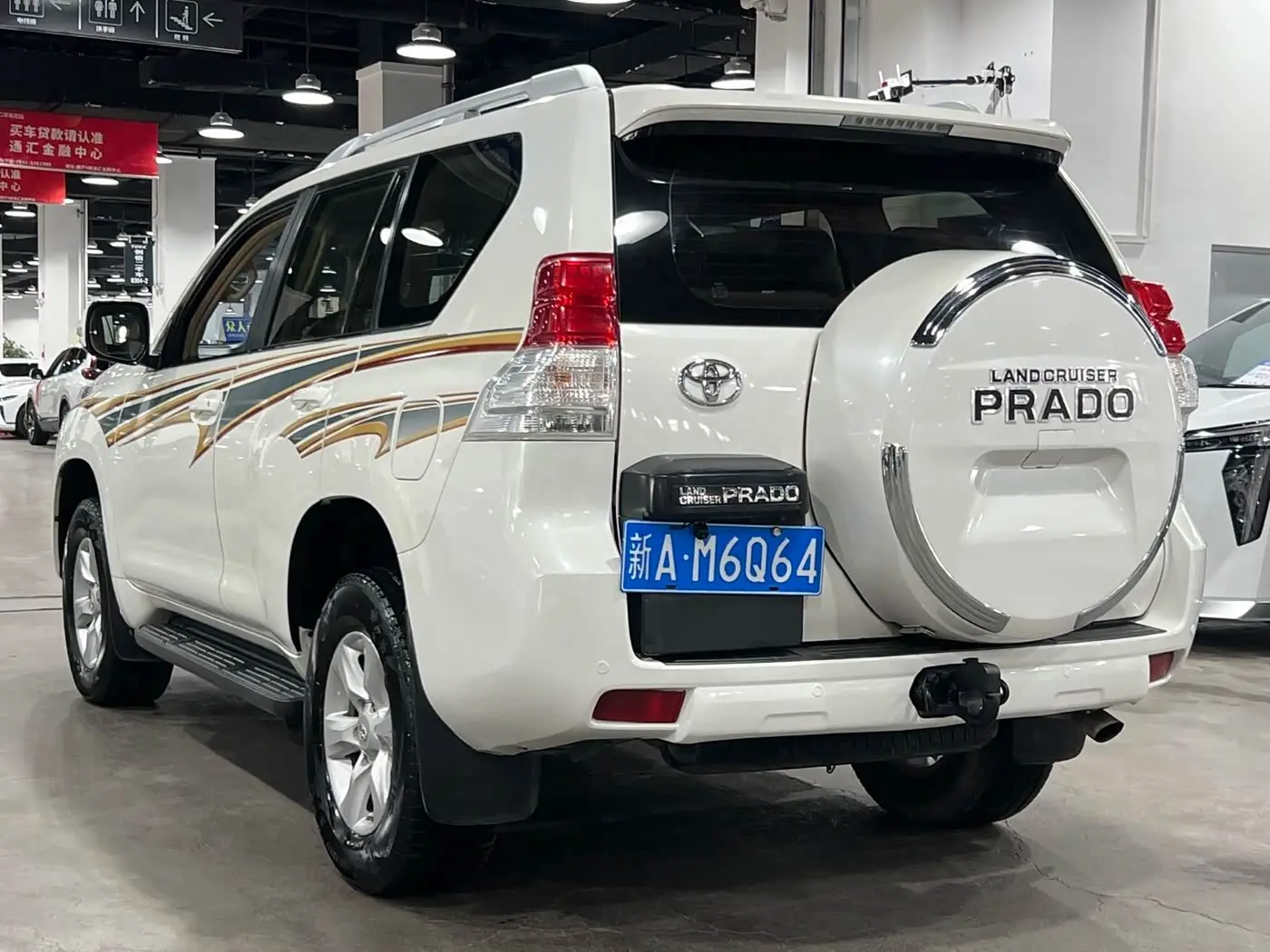 Toyota Prado 2013 — Photo 6/9