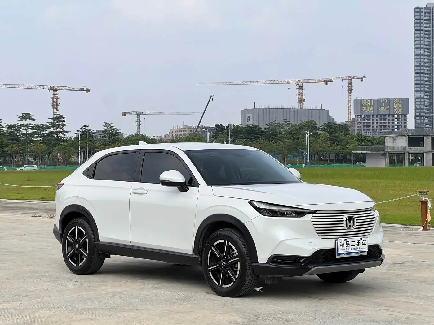 Honda Vezel 2023 — Фото 3/17