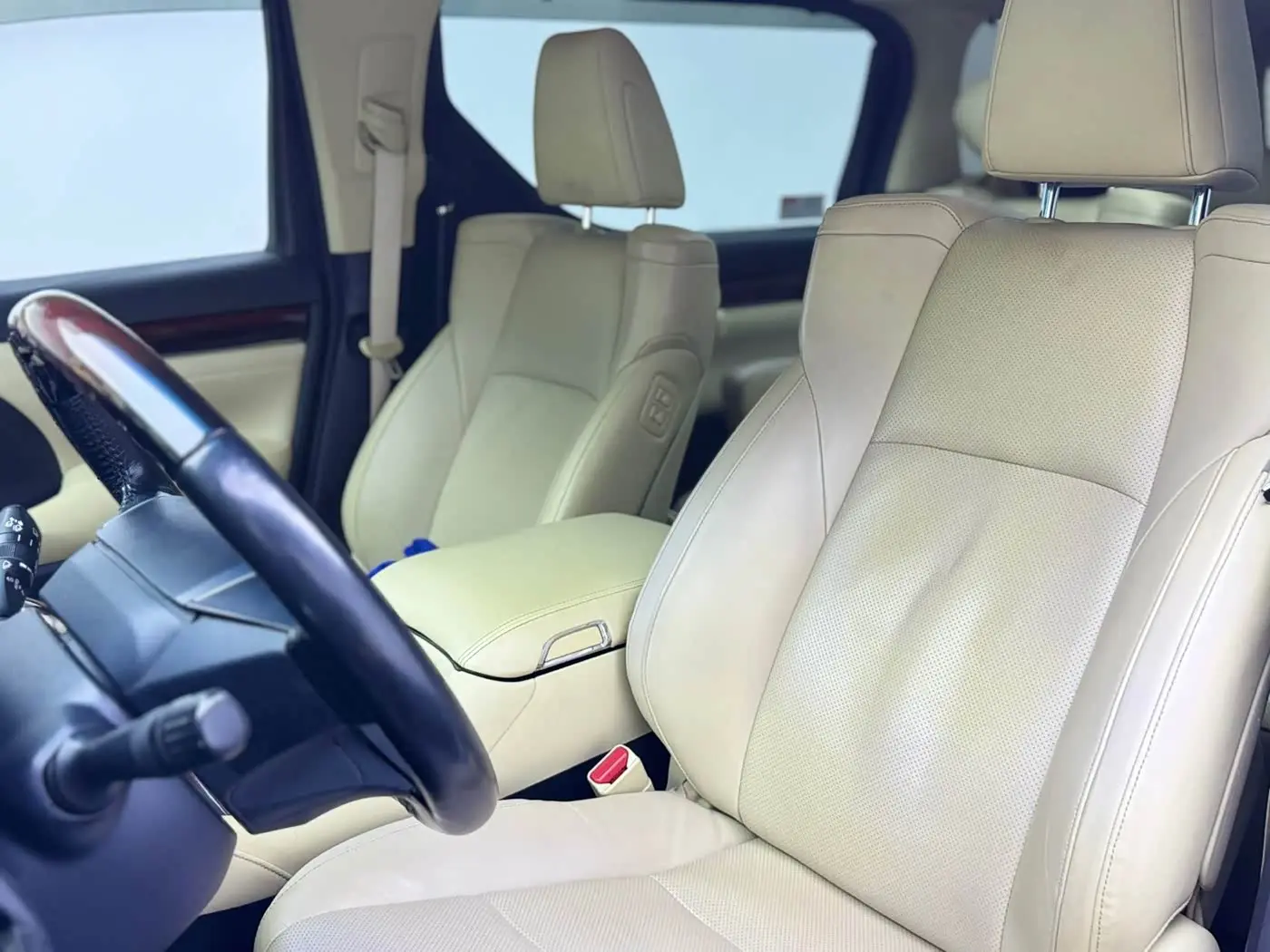 Toyota Alphard 2017 — Фото 7/17