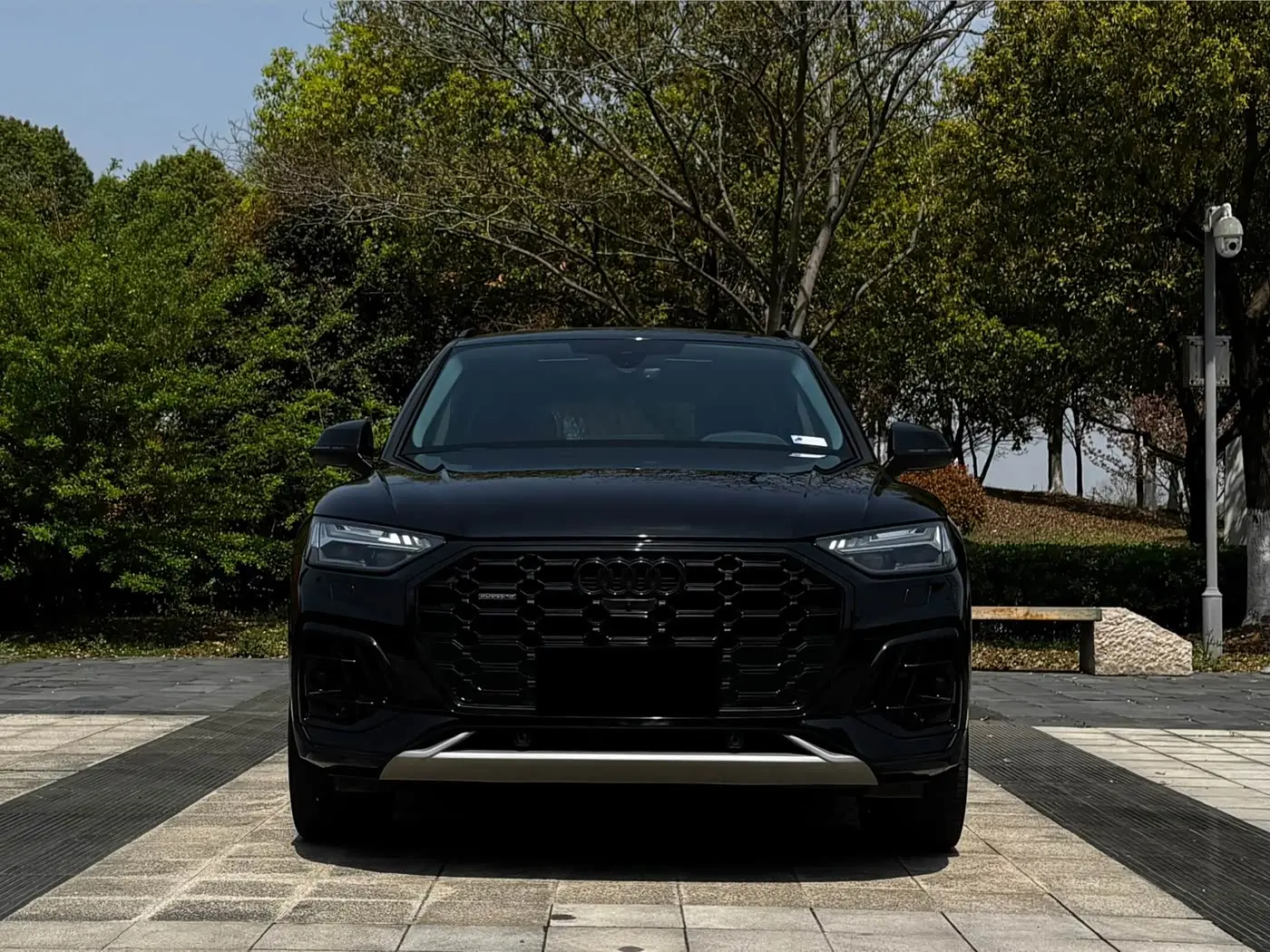 Audi Q5L 2023 — Şəkil 1/16
