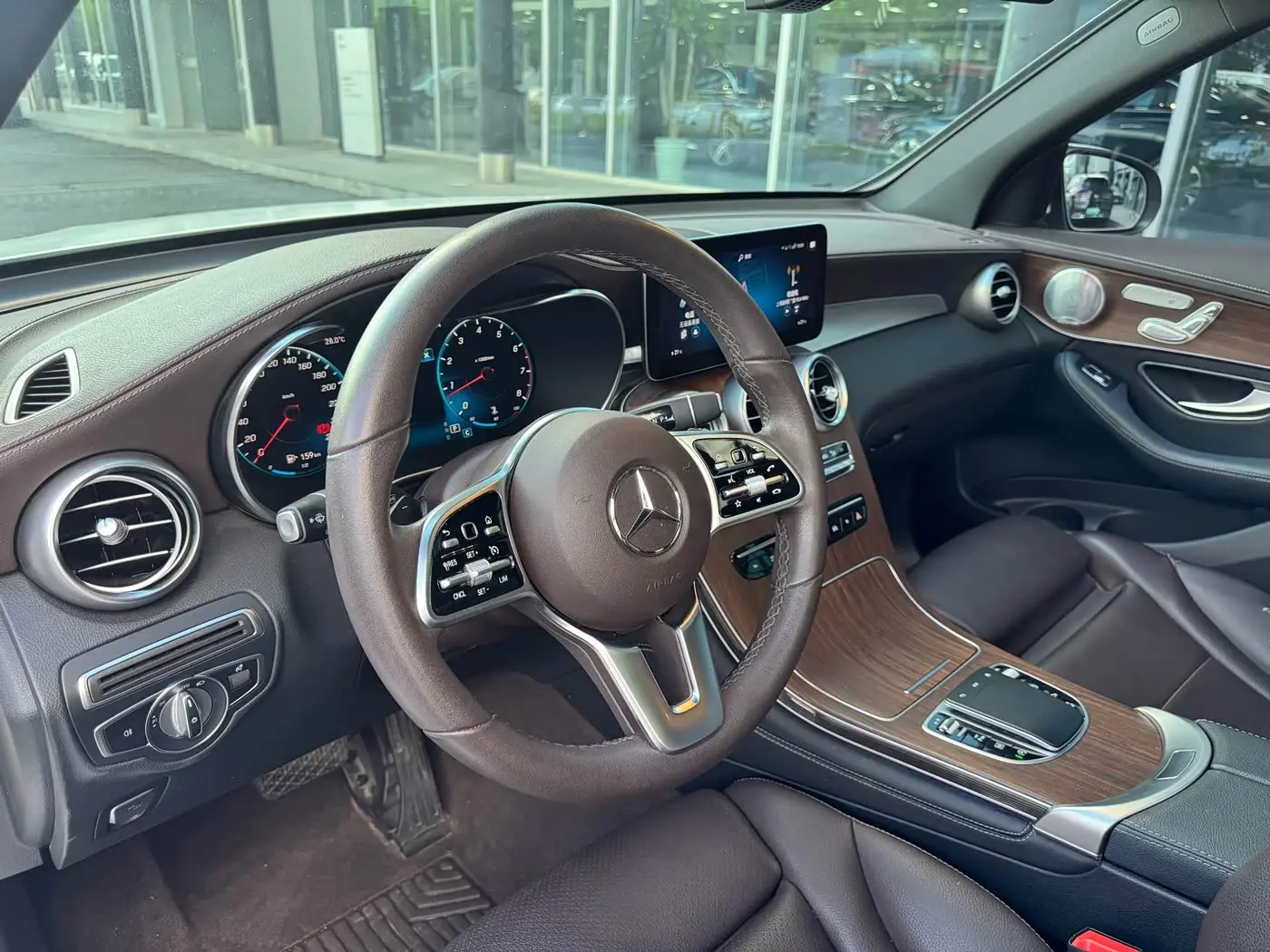 Mercedes-Benz GLC 2021 — Şəkil 10/17