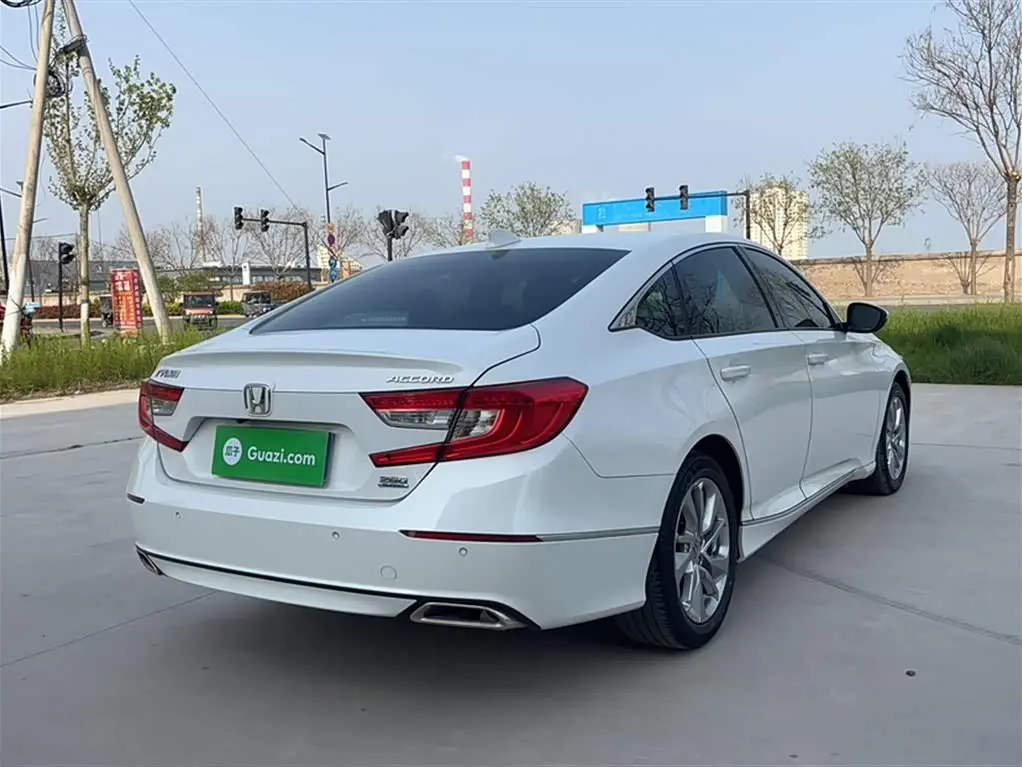 Honda Accord 2020 — Фото 17/20