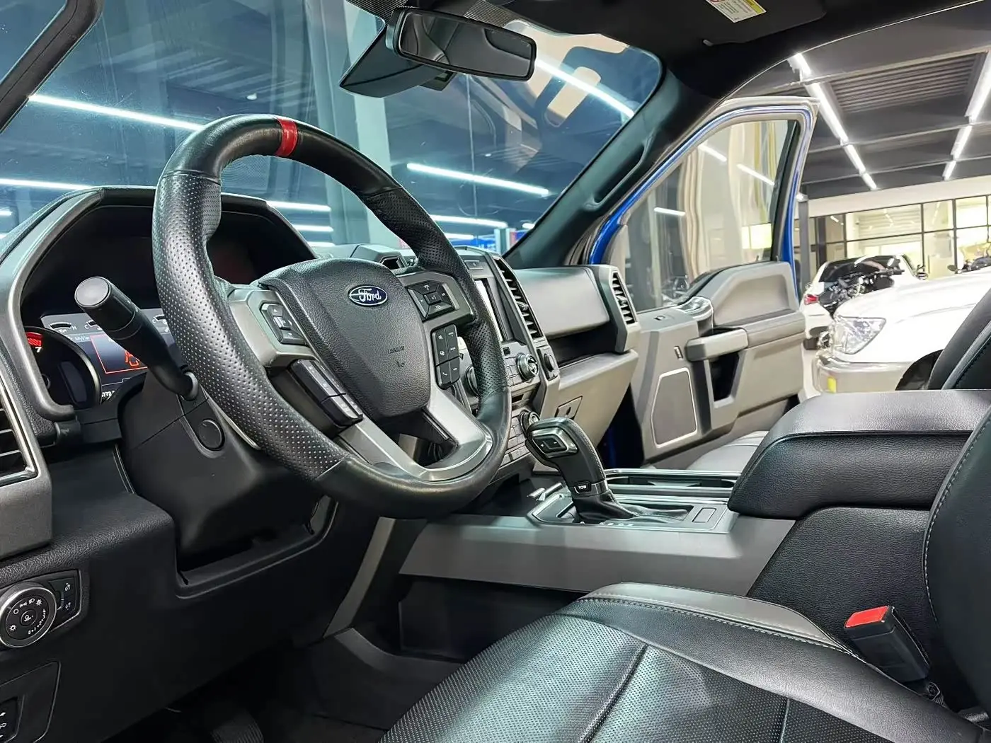 Ford F-150 Raptor 2019 — Şəkil 5/9