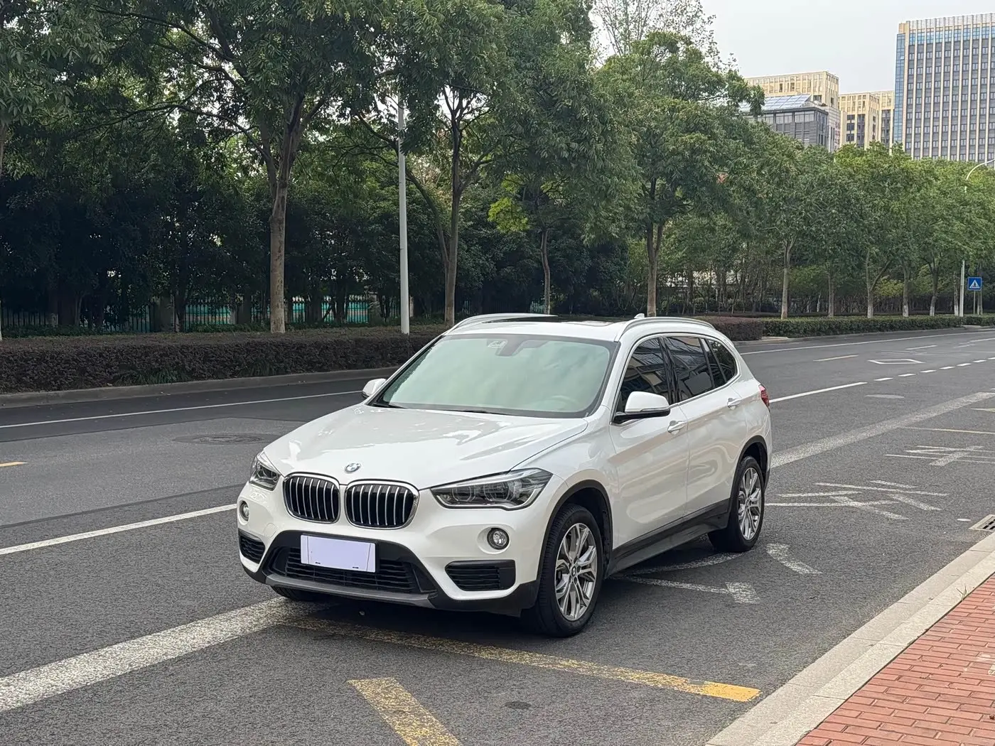BMW X1 2019 — Фото 1/14