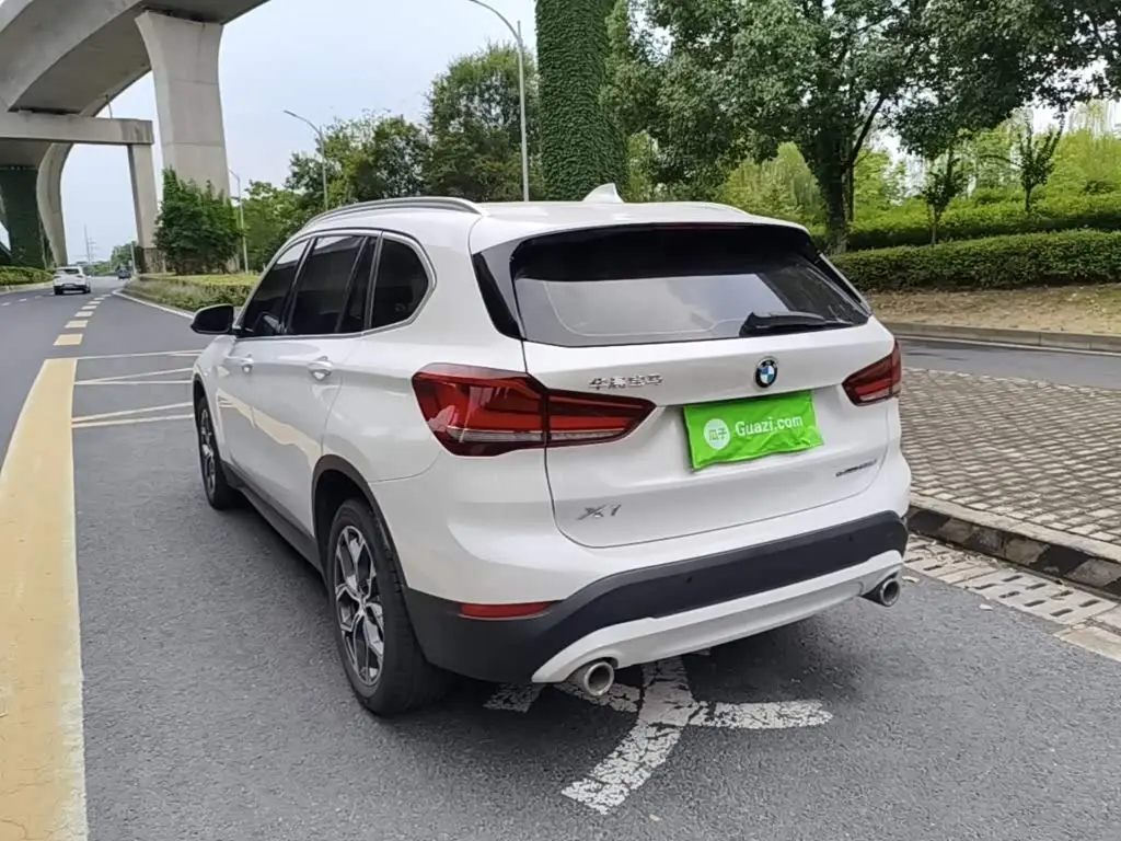 BMW X1 2022 — Фото 5/20