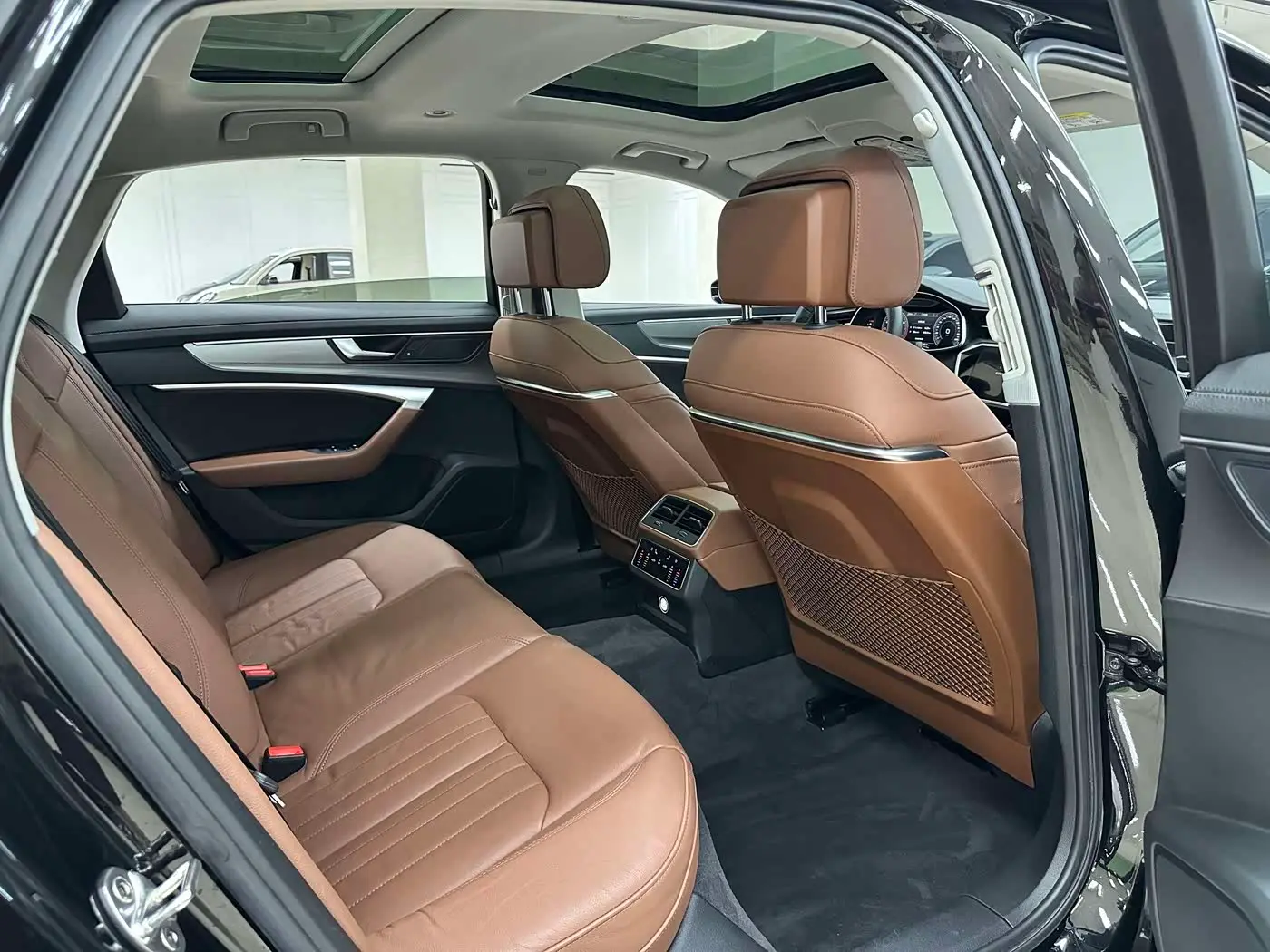 Audi A6L 2019 — Şəkil 7/20
