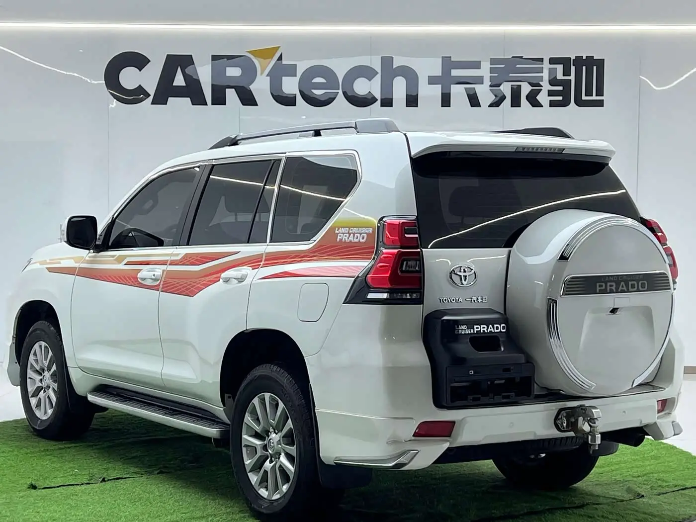 Toyota Prado 2019 — Photo 5/20