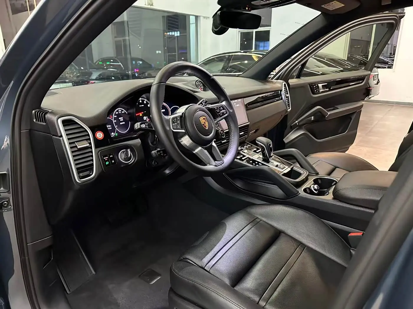 Porsche Cayenne 2019 — Şəkil 6/9