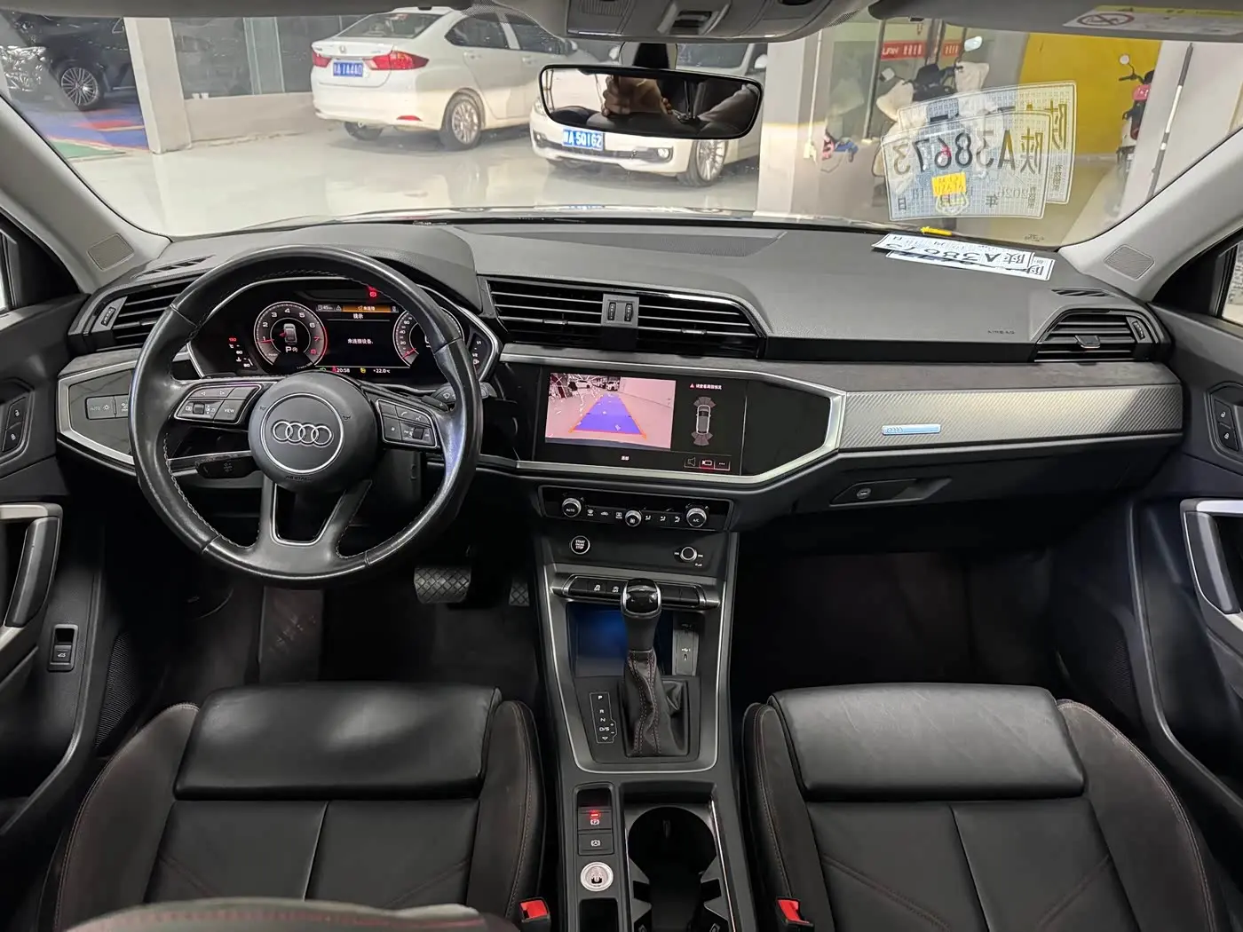 Audi Q3 Sportback 2023 — Фото 5/9