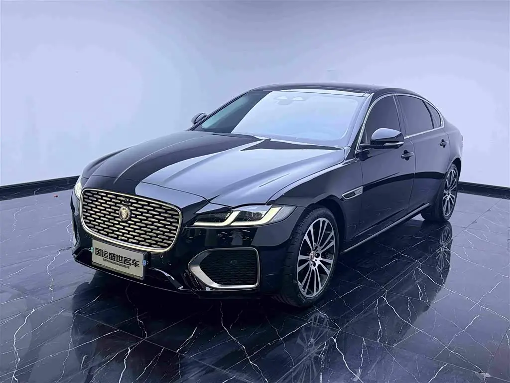 Jaguar XFL 2025 — Photo 1/20