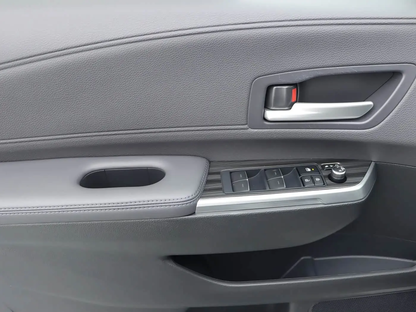 Toyota Sienna 2025 — Photo 11/20