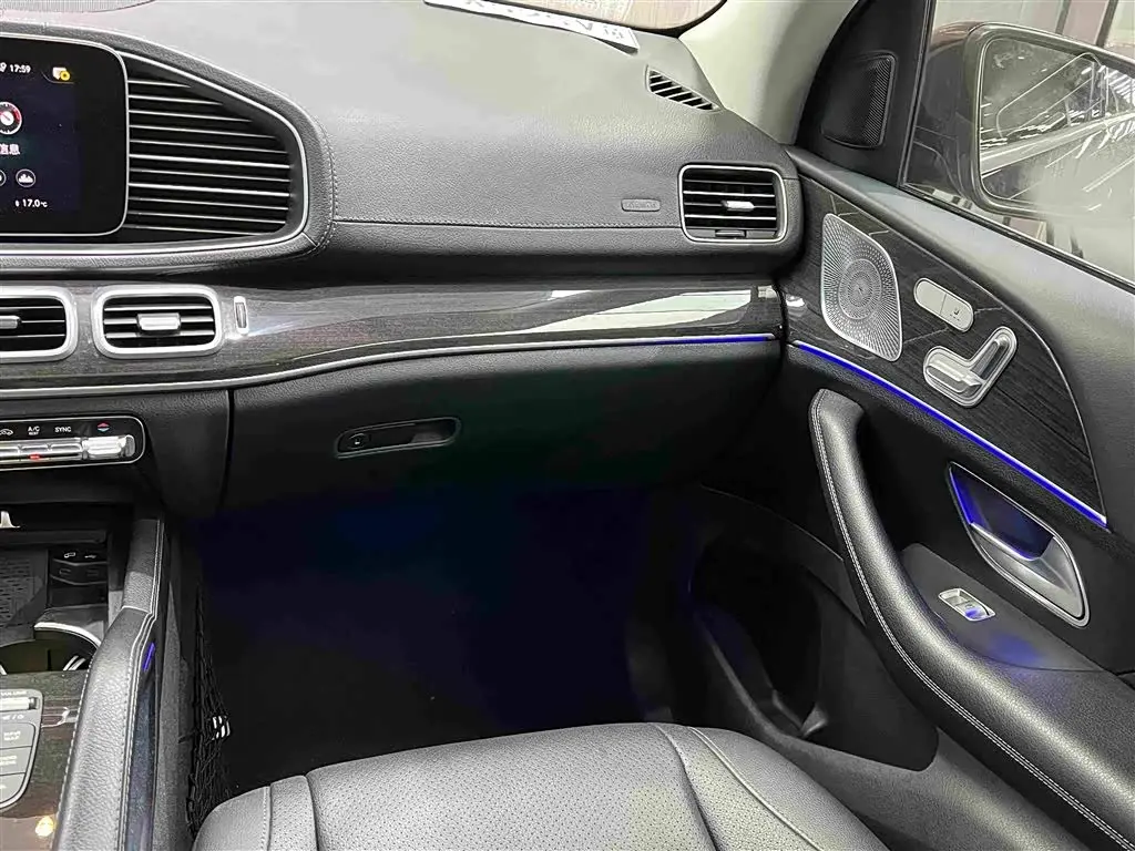 Mercedes-Benz GLE 2020 — Фото 13/20