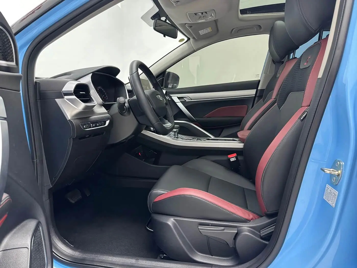 Geely Binyue 2022 — Photo 7/16