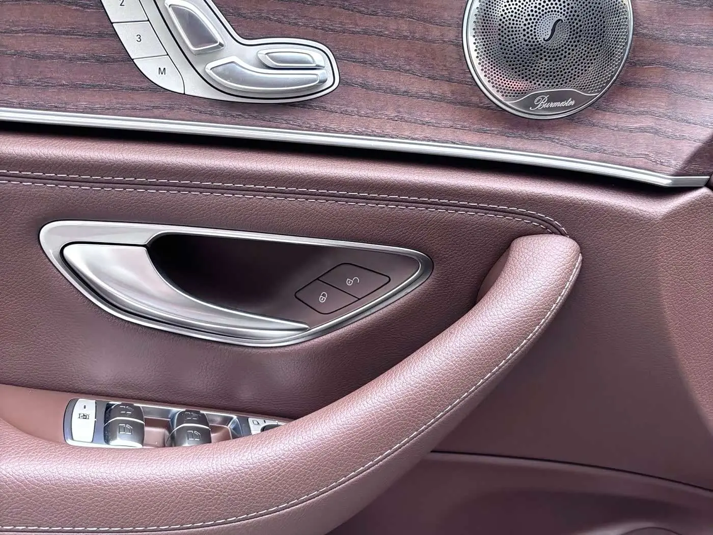 Mercedes-Benz E-Class 2023 — Şəkil 4/11