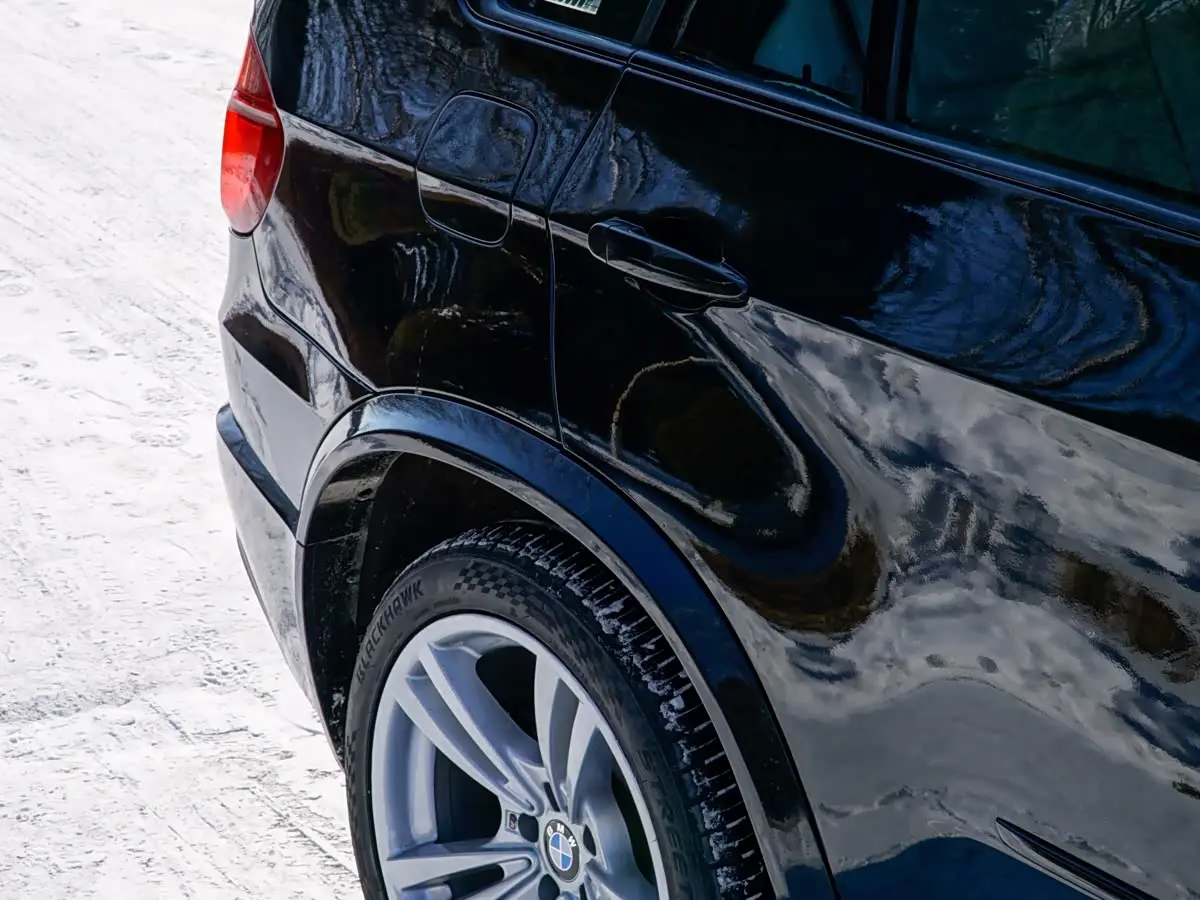 BMW X5 M 2011 — Photo 12/18