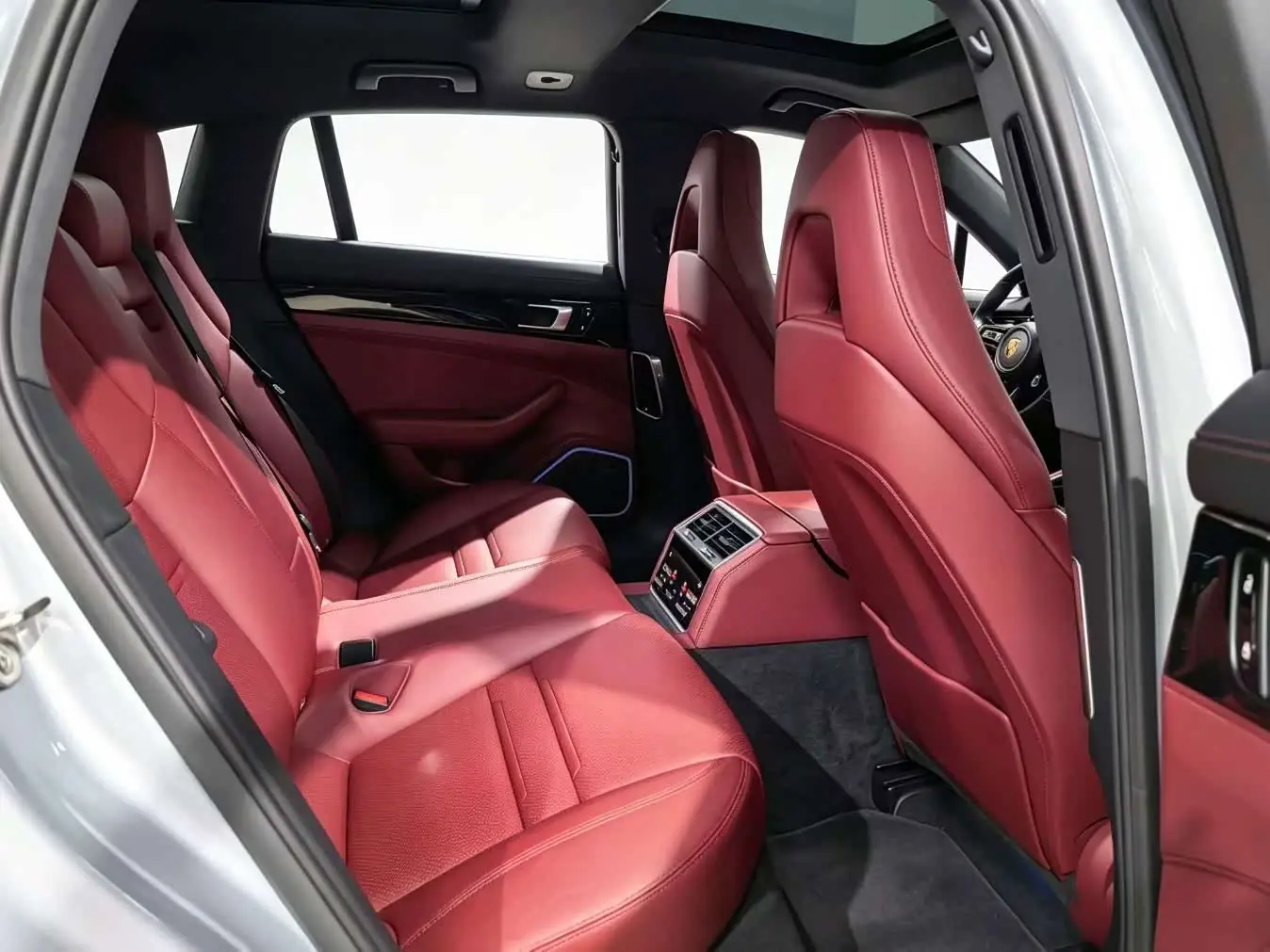 Porsche Panamera 2022 — Photo 9/9