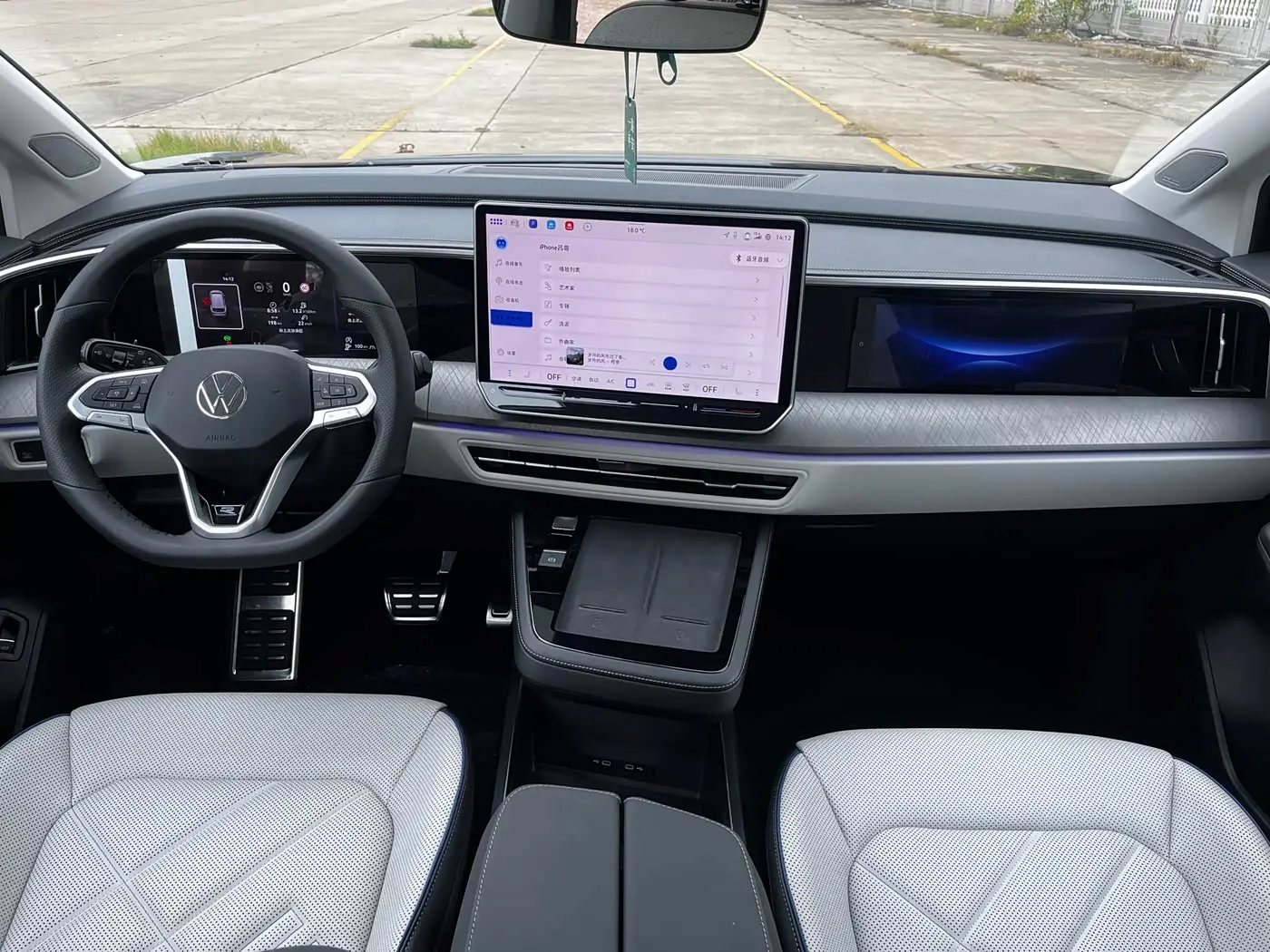 Volkswagen Talagon 2025 — Photo 8/18