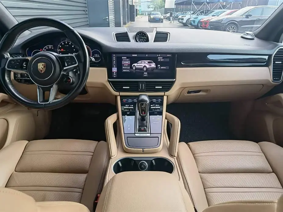 Porsche Cayenne New Energy 2019 — Фото 4/11