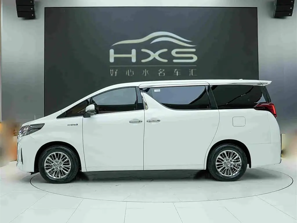 Toyota Alphard 2022 — Photo 3/20