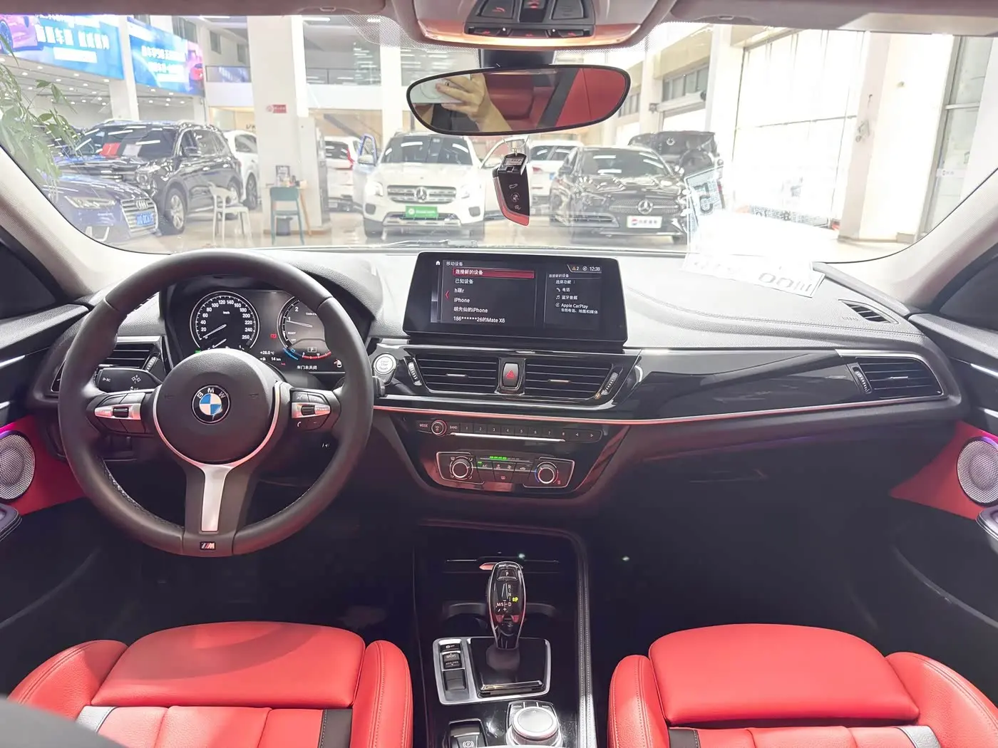 BMW 1 Series 2022 — Фото 11/15