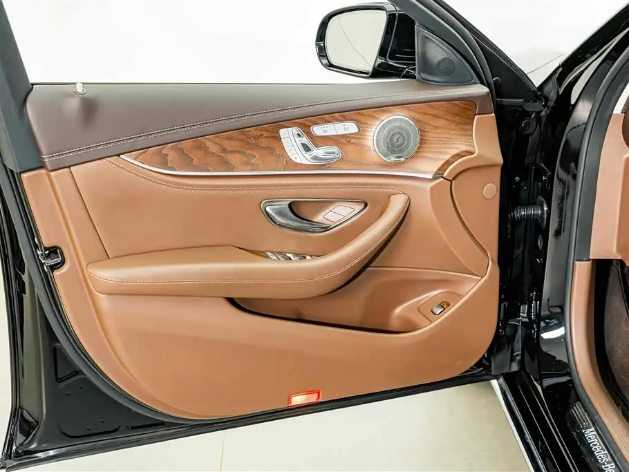 Mercedes-Benz E-Class 2024 — Şəkil 17/20