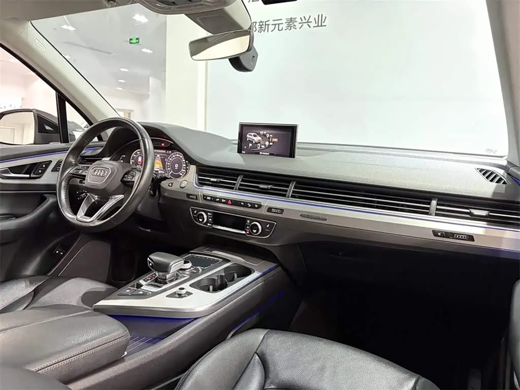 Audi Q7 New Energy 2019 — Фото 11/15