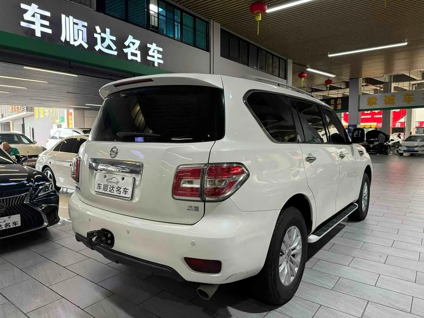Nissan Patrol 2018 — Photo 6/10