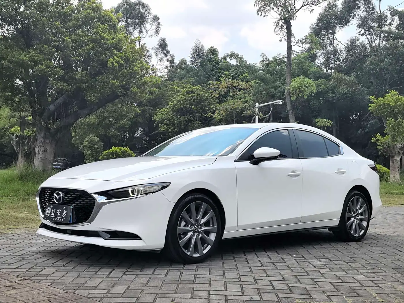 Mazda Mazda3 Axela 2024 — Photo 1/17