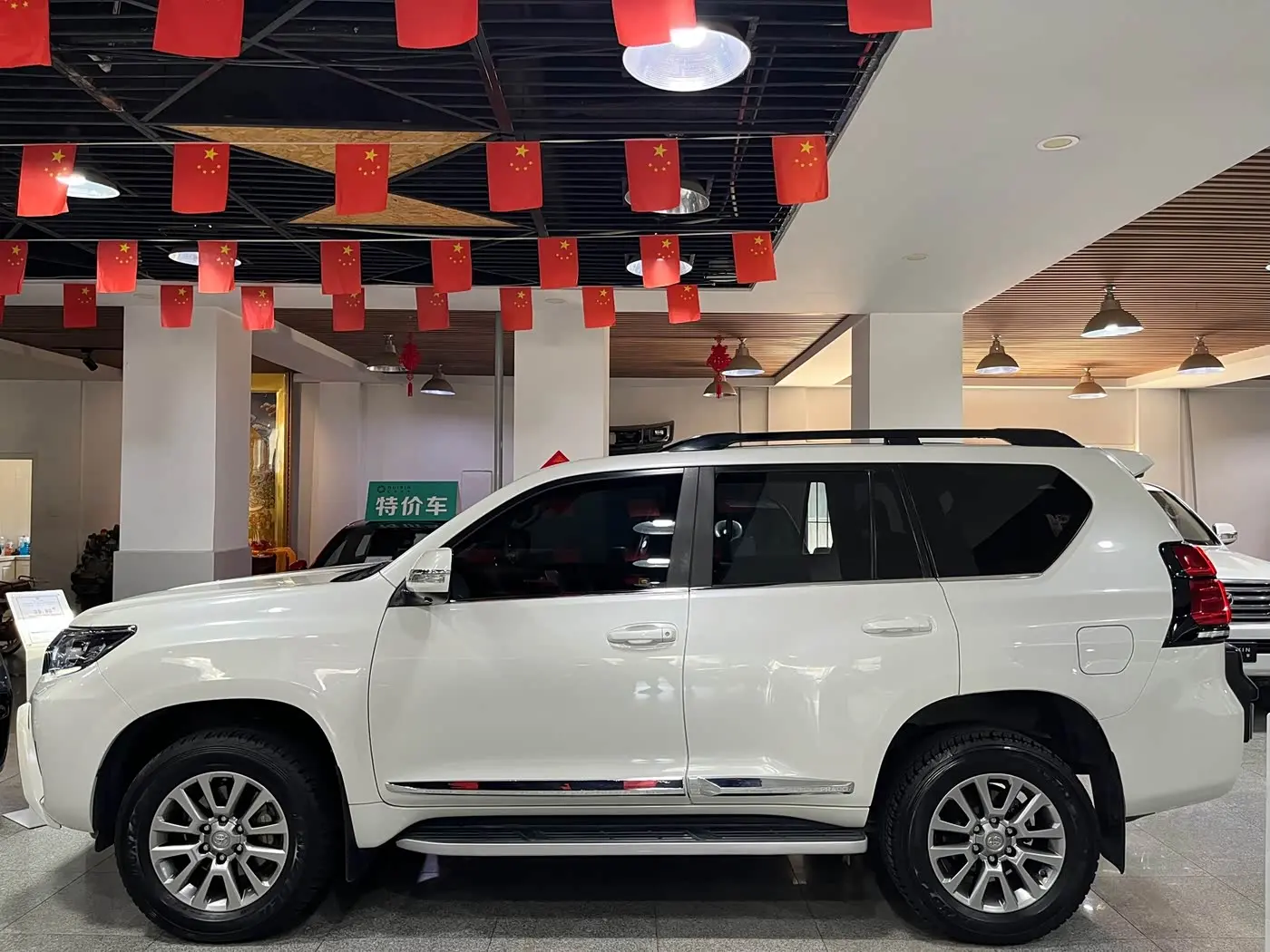 Toyota Prado 2019 — Şəkil 18/20