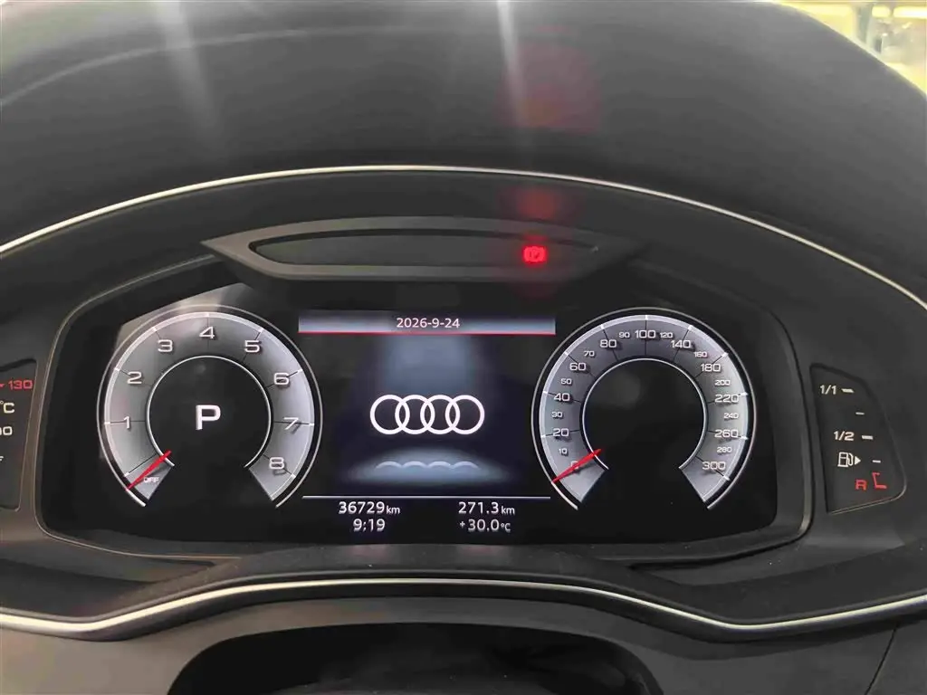 Audi A6L 2025 — Фото 10/11