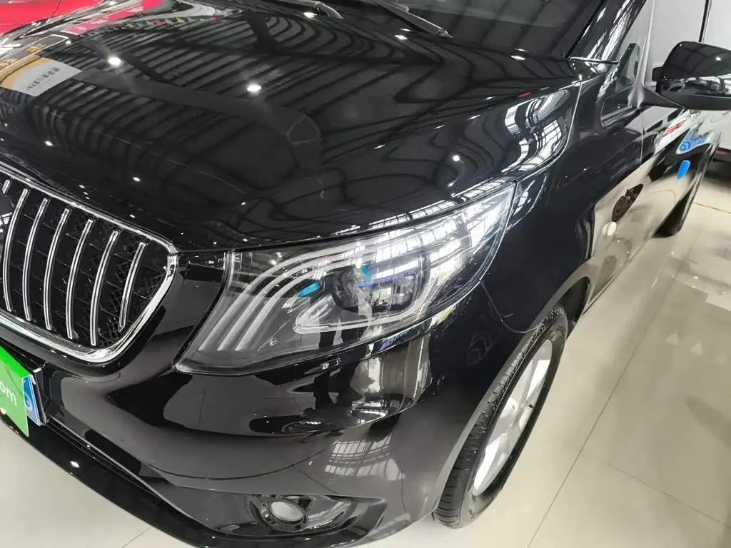 Mercedes-Benz Vito 2021 — Photo 18/20