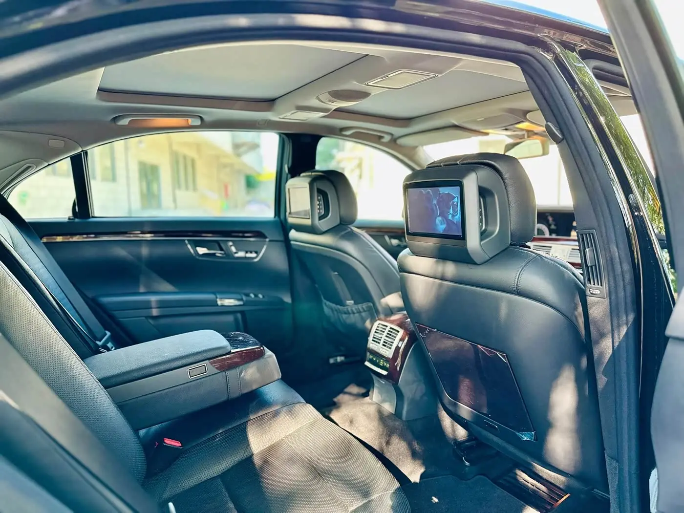 Mercedes-Benz S-Class 2012 — Şəkil 17/20