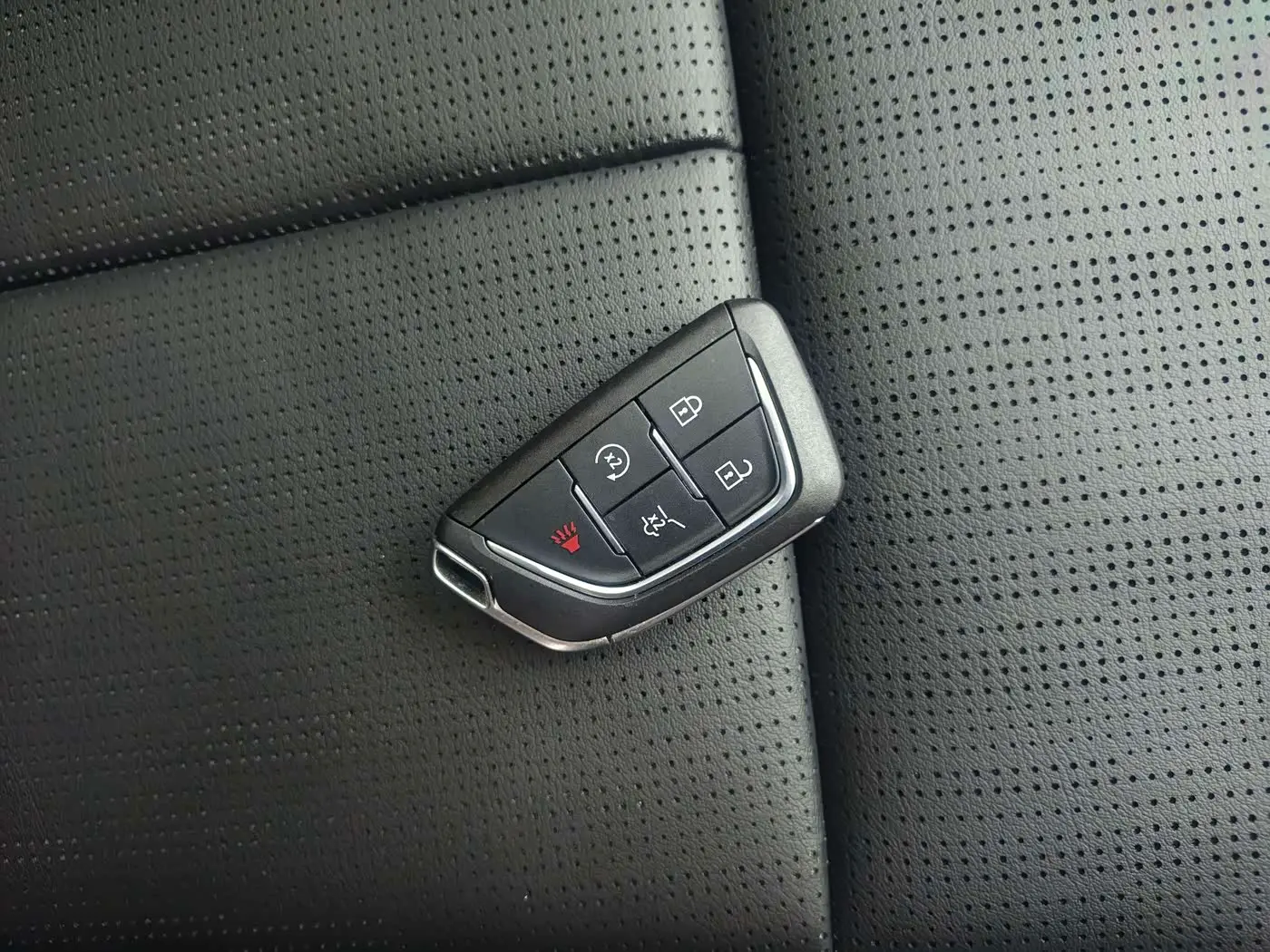 Cadillac XT5 2025 — Photo 7/16