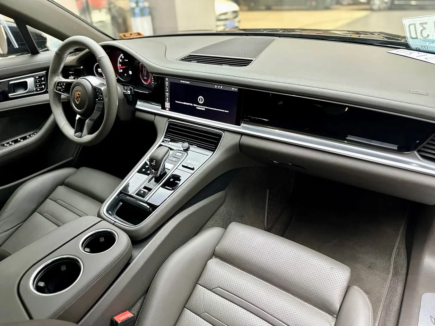 Porsche Panamera 2017 — Photo 7/13