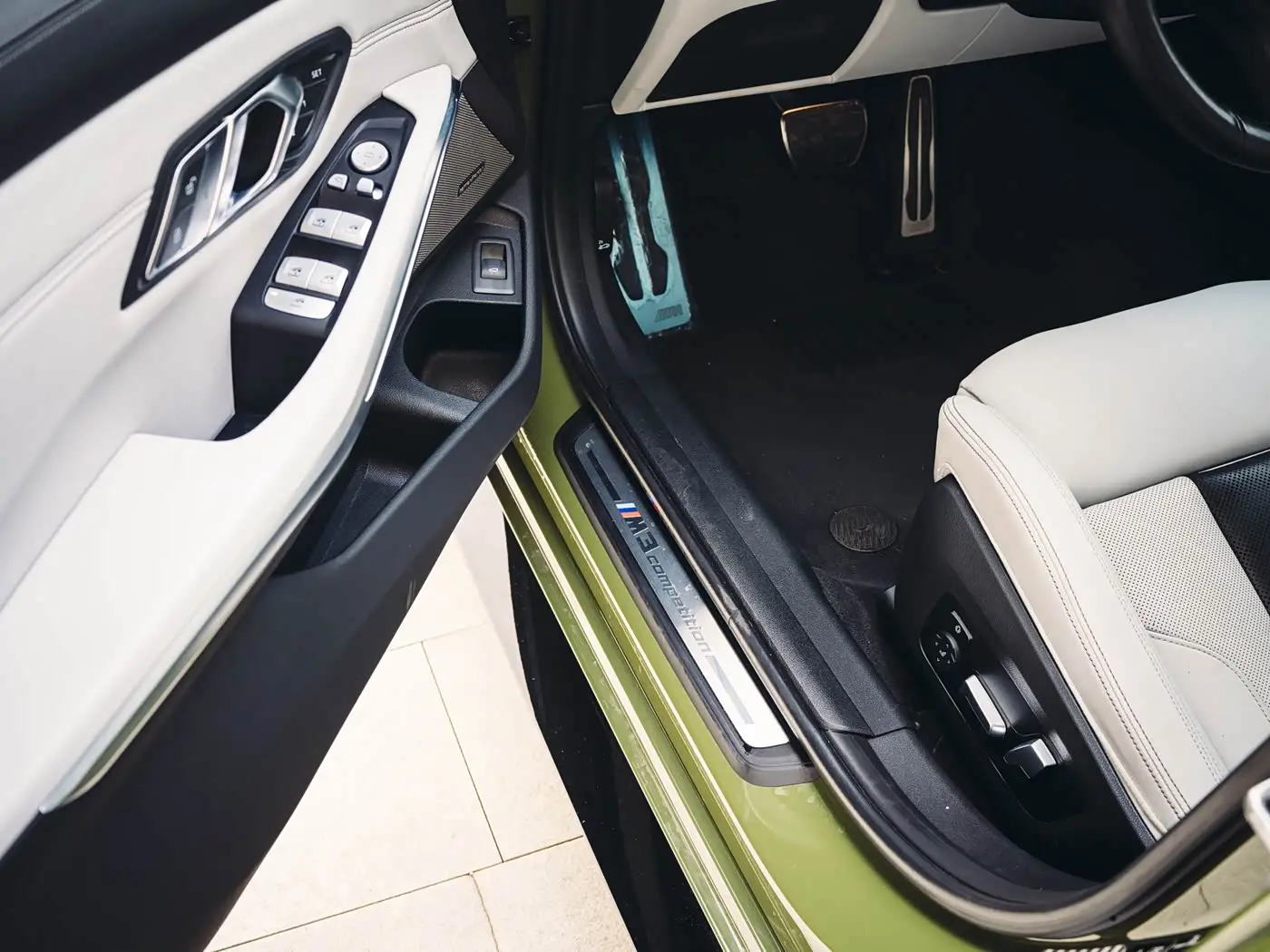 BMW M3 2022 — Photo 13/14