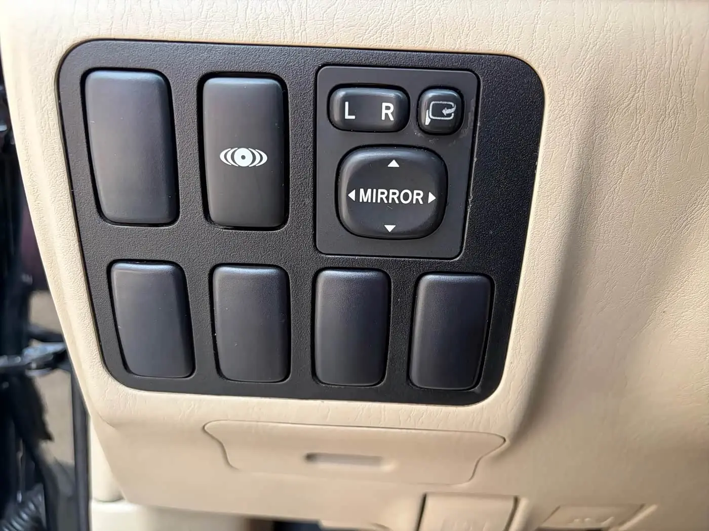 Toyota Prado 2008 — Photo 13/19