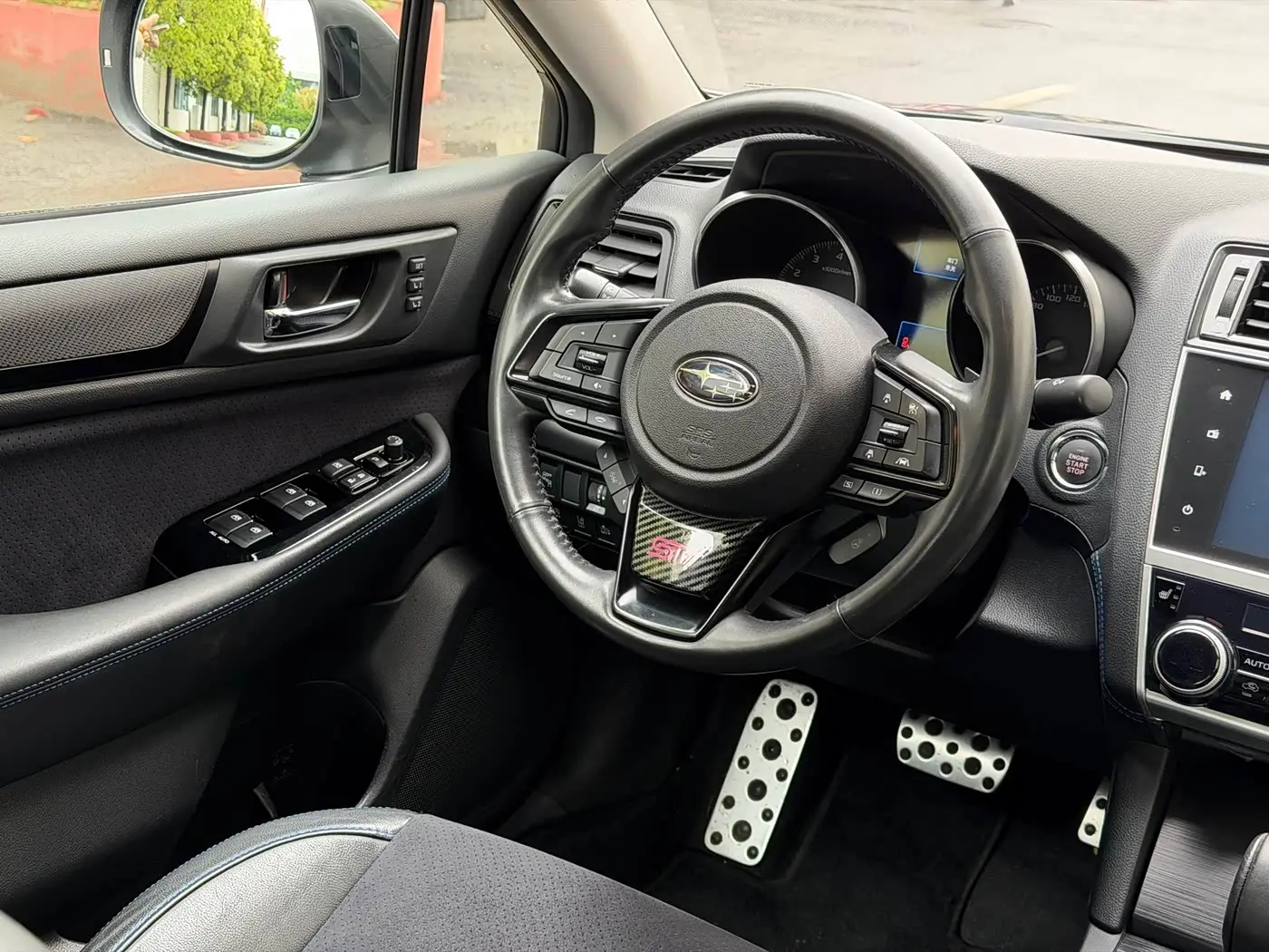 Subaru Legacy 2022 — Photo 14/20