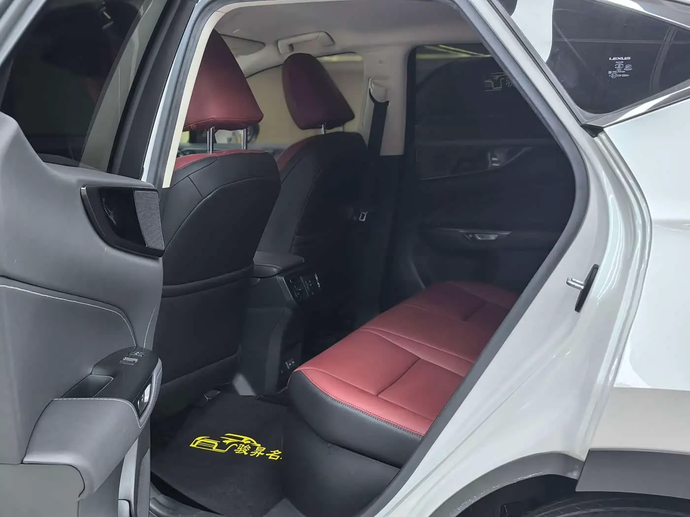 Lexus NX 2022 — Photo 11/20