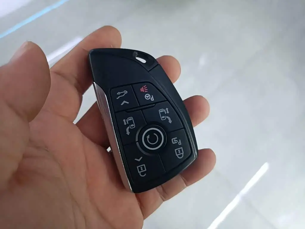 Buick GL8 New Energy 2025 — Şəkil 9/20