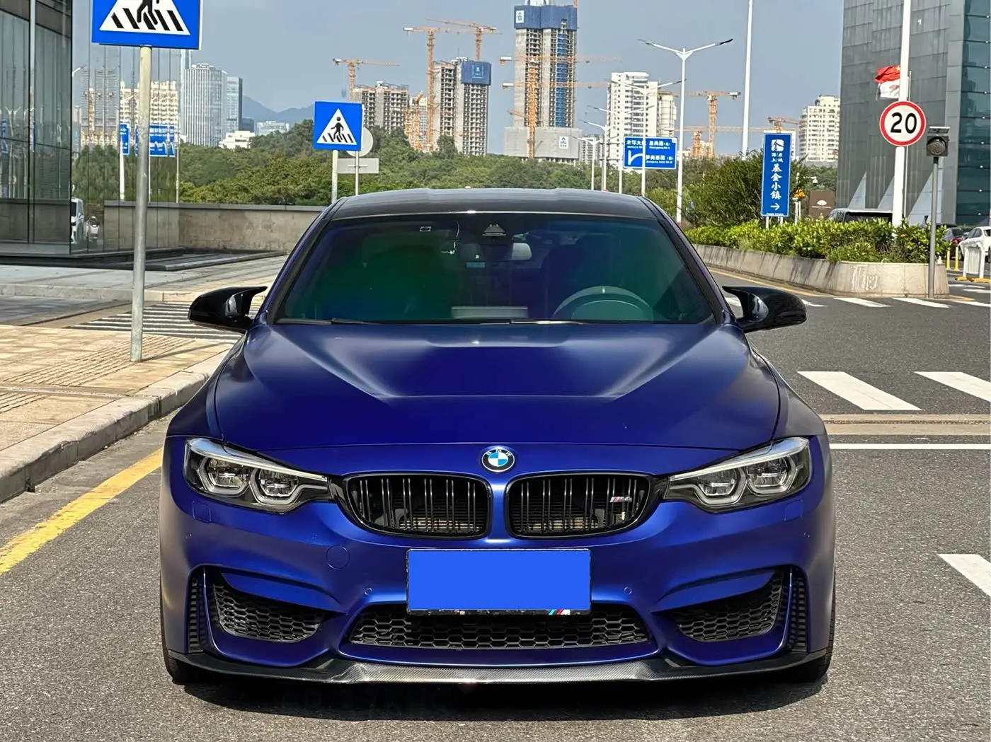 BMW M4 2019 — Photo 2/20