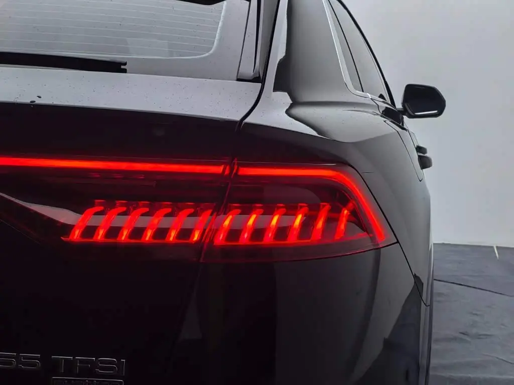 Audi Q8 2021 — Photo 18/20