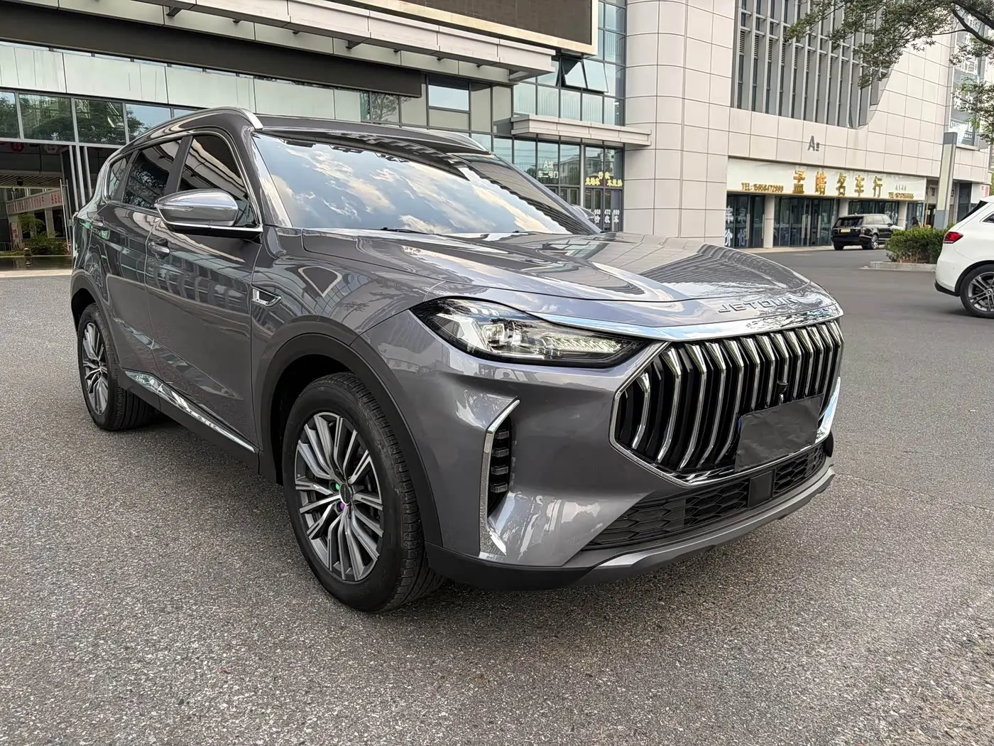Jetour X70 PLUS 2025 — Photo 3/14