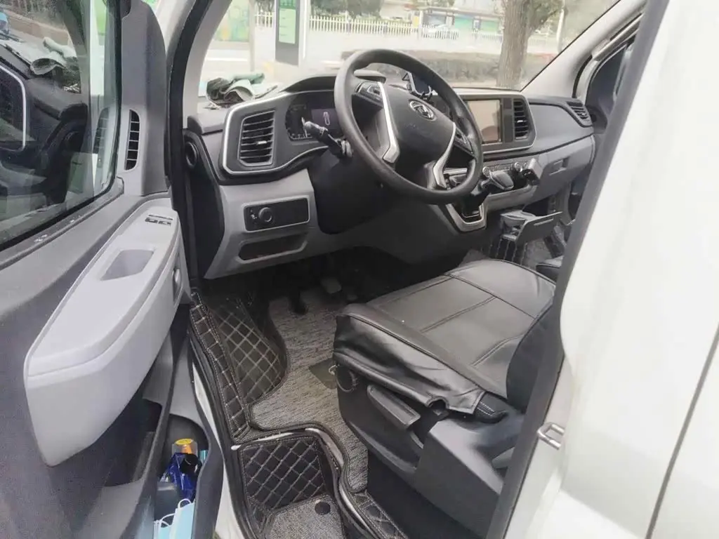 SAIC Maxus Xintu V80 2024 — Şəkil 8/15